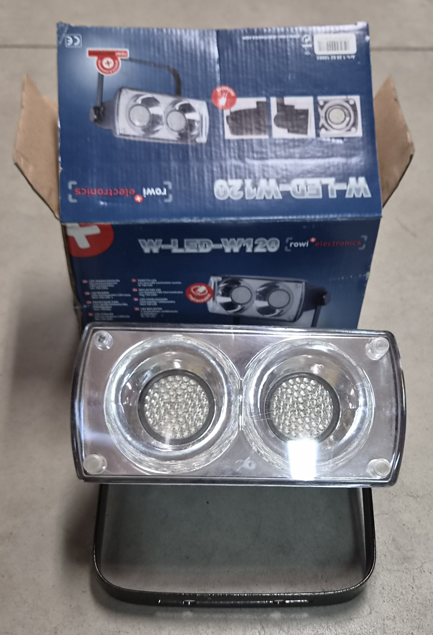 Led-Strahler 120LEDs 440Lm
